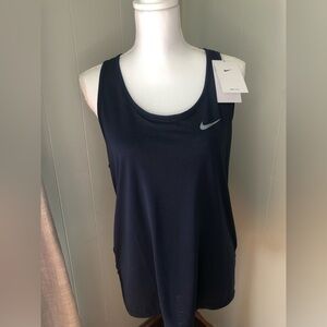 🌺CLEAR OUT ITEM🌺 ⭐️NWT Nike Laywr Yoga Tank Dri-Fit Racerback *minor flaw*